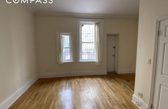 225 West 139th Street Gallery 4