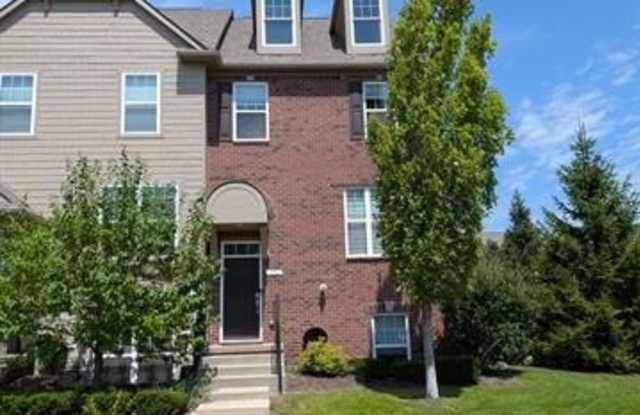 333 Glenhurst Boulevard Gallery 1