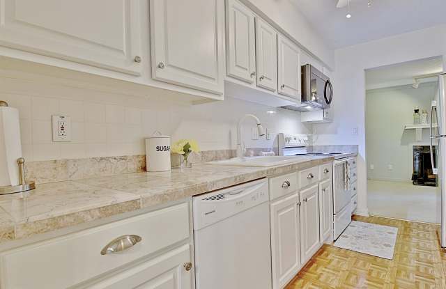 72 Cobblestone Creek Gallery 2