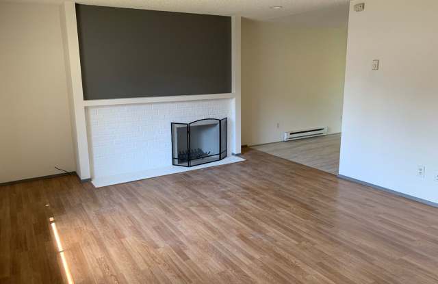 W1329-- Sundew Apartments photos photos W1329-- Sundew Apartments photos photos