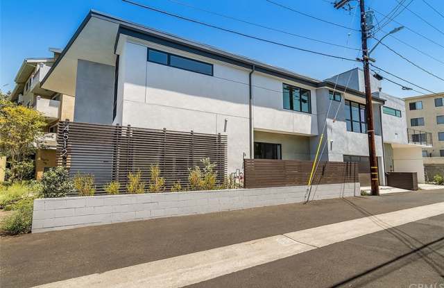 4512 N Clybourn Avenue Gallery 2
