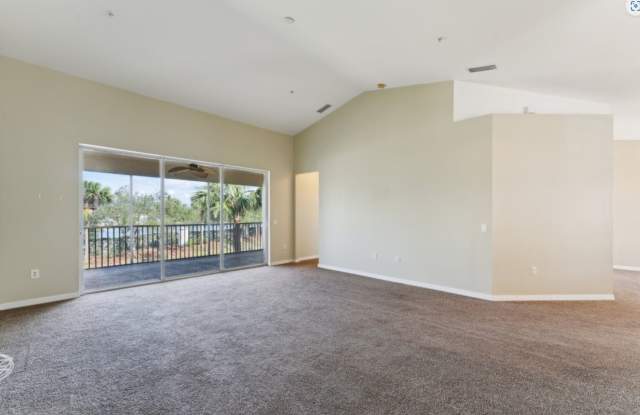 Spacious 3BR Townhome in Fort Myers photos photos