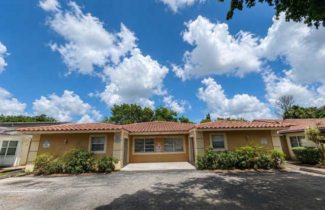 4125 Woodside Drive photos photos