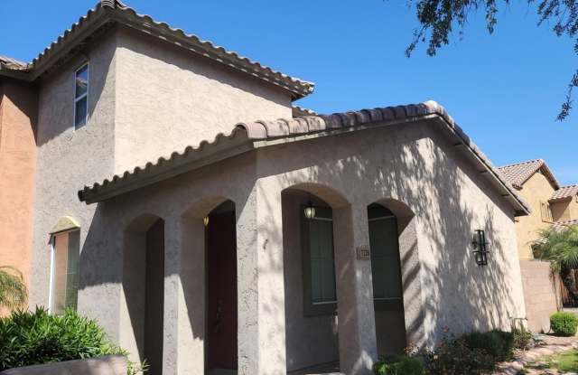 3 Bedroom, 2.5 Bathroom Home Available Now photos photos