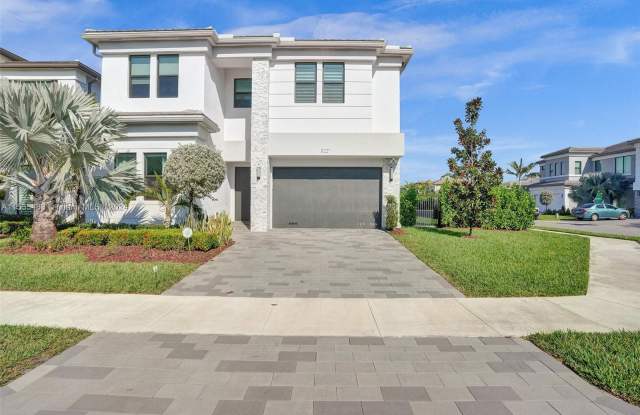 8227 Oceanus Dr - 8227 Oceanus Drive, Palm Beach County, FL 33496
