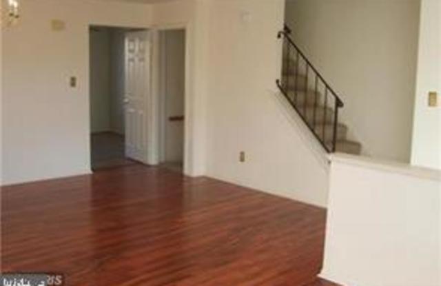 7417 COURTLAND CIRCLE Gallery 3