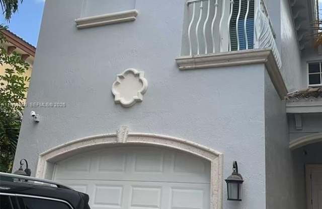 3860 NE 168th St photos photos