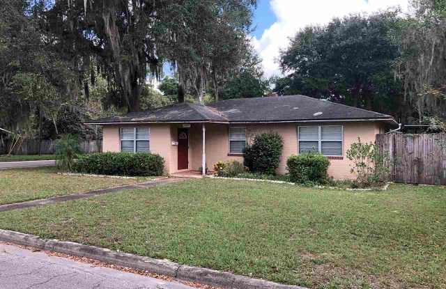 1325 NW 4TH Street - 1325 Northwest 4th Street, Gainesville, FL 32601