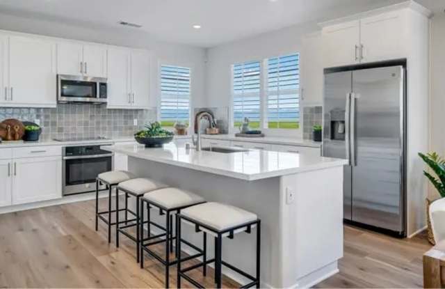 2572 E Hyde Pso photos photos