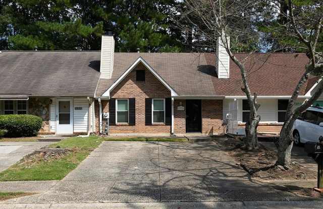 1975 Cheathem Woods Drive Gallery 1
