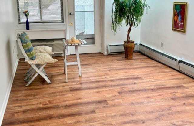 175 Mill Pond Road unit: 201 photos photos