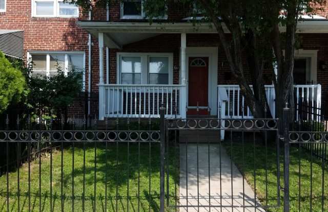 Charming 3 Bedroom/1 Bathroom Townhome in Westport, MD! photos photos