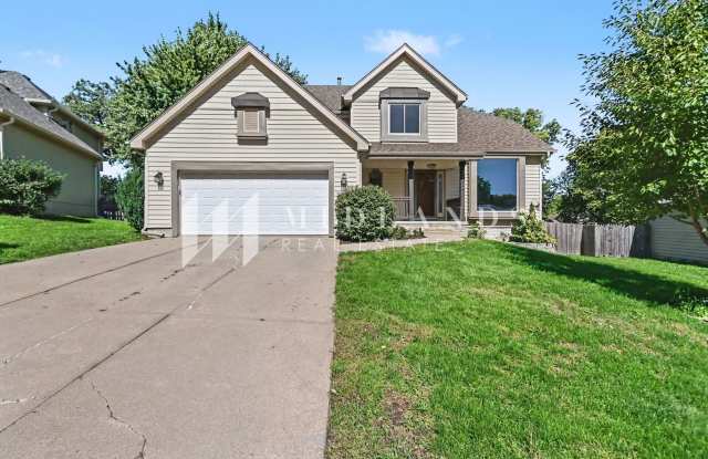 2-Story Home Two Springs Gallery 1