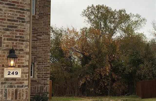 249 Barrington Lane Gallery 3