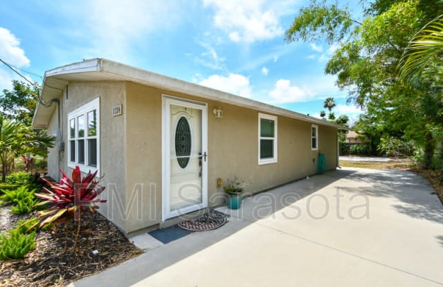 1724 Wharf Rd - 1724 Wharf Road, Vamo, FL 34231