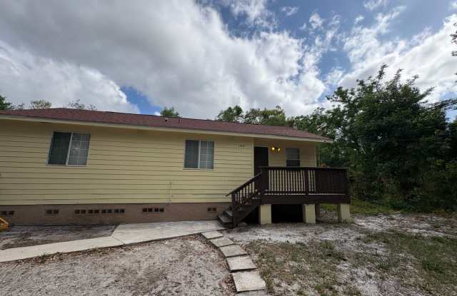 3 Bed / 2 Bath Single-Family Home Near Downtown Eustis photos photos