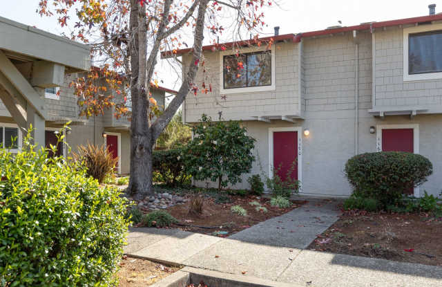 Live Oak Townhome – Completely Renovated  Move-In Ready! - 1170 Whitewater Cove, Santa Cruz County, CA 95062