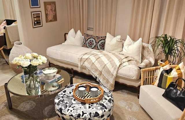 131 Zamora Ave photos photos