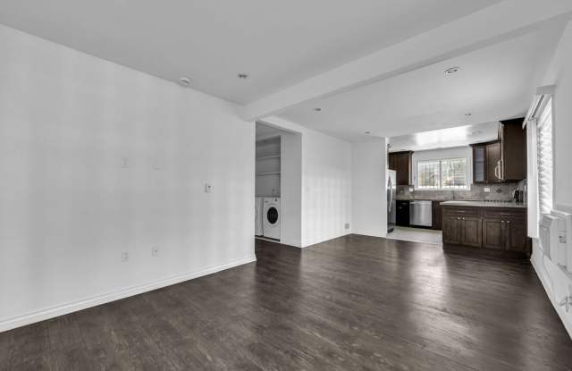 1155 Horn Ave unit: 2 photos photos