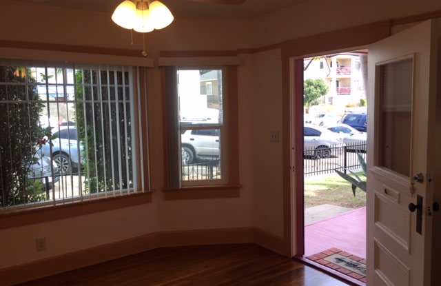 1168-1170 Twenty Second St. - lower Gallery 4