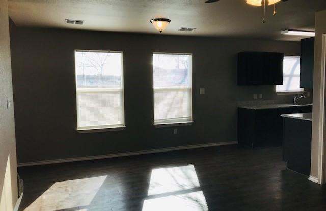 1104 Wilcox Street Gallery 3