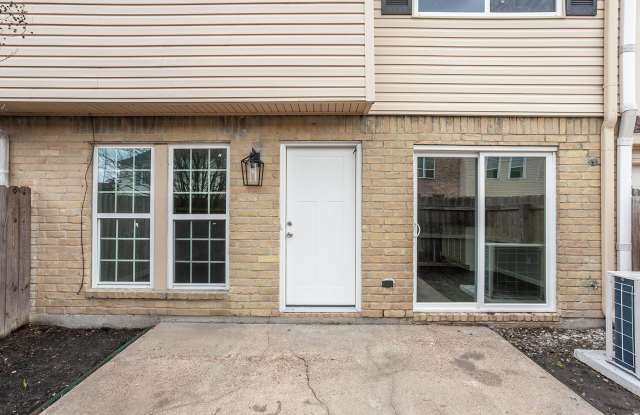 972 Park Meadow photos photos