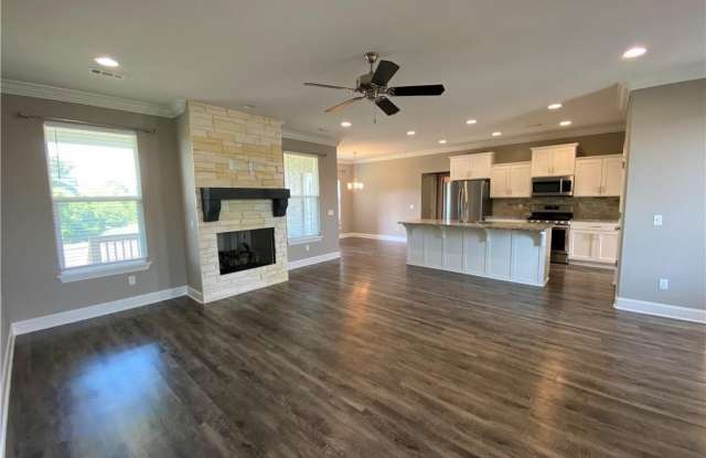 5812  W Mecklin  ST Gallery 2