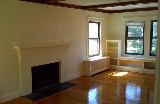 Perfect for BC students! 5-bed House w. 3 bathrooms! photos photos