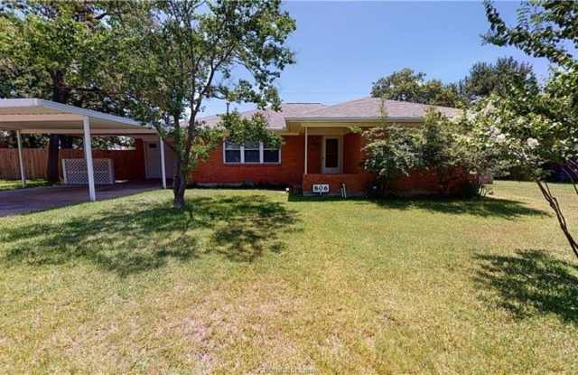 806 Gilchrist Avenue photos photos