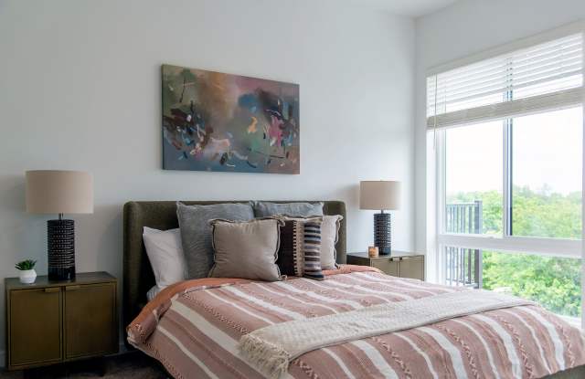 Versa Apartments Gallery 3