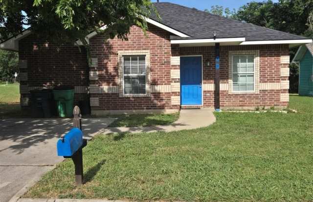 706 Throckmorton Street photos photos