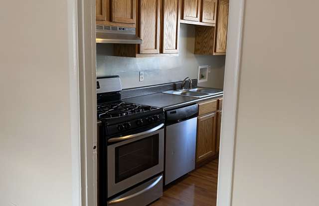 2005 Molton Ct Gallery 3