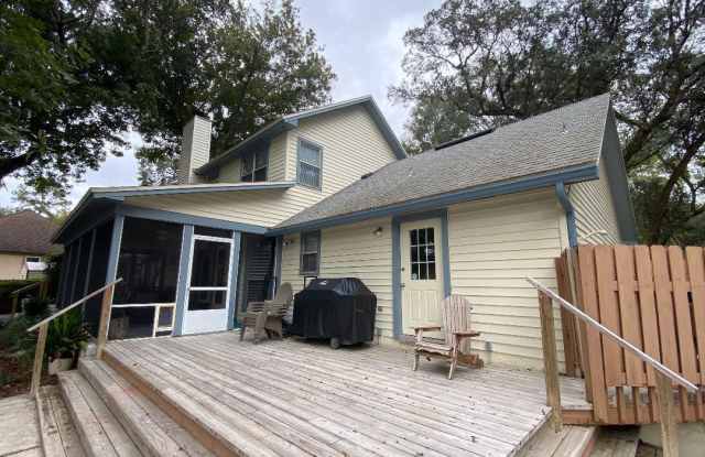2866 OAKLAND DR Gallery 4