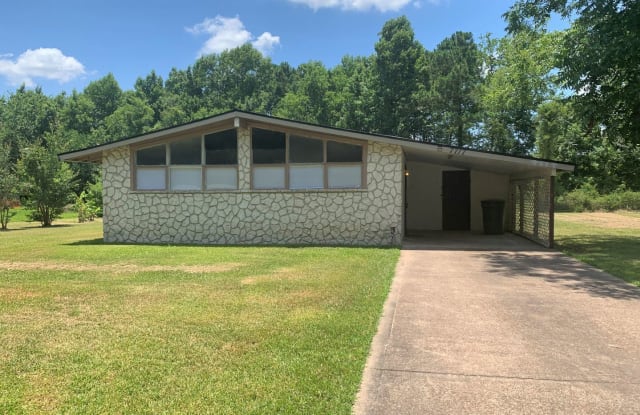 7717 Helbig Rd - 7717 Helbig Road, Beaumont, TX 77708