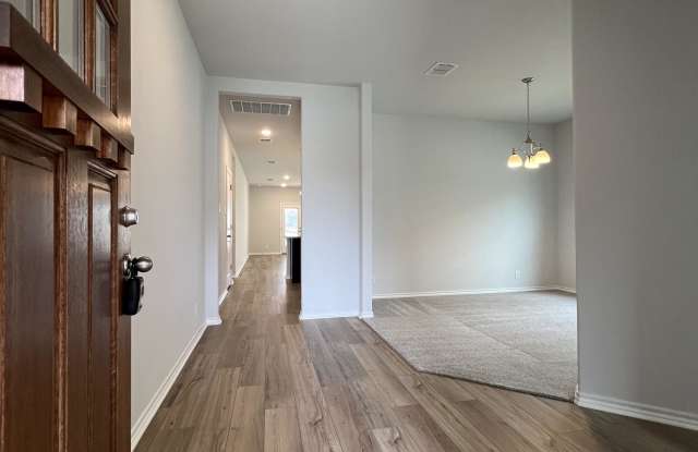 14622 Flatiron Cliff Gallery 3