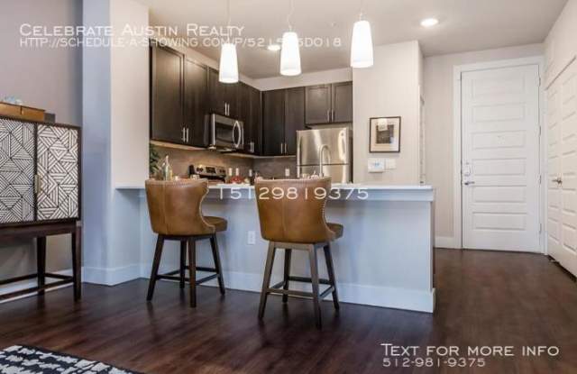 2519 Elmont Gallery 3