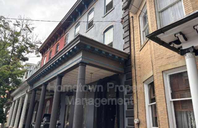 319 East Sunbury Street photos photos