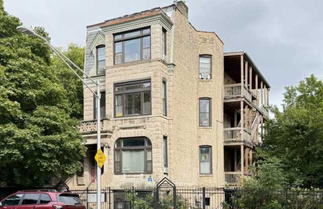 1009 Sacramento Gallery 1