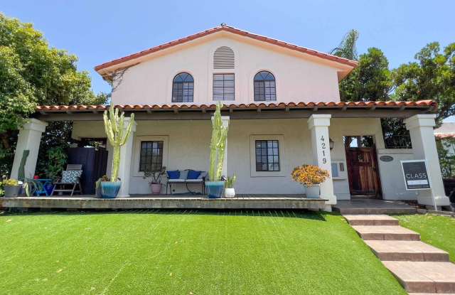 3-bedroom, 2.5-bath split-level condo - 4219 Felton Street, San Diego, CA 92104