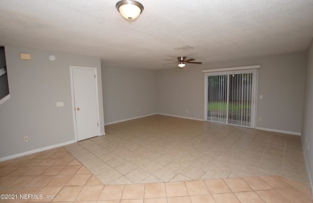 5611 BRYNER DR Gallery 3