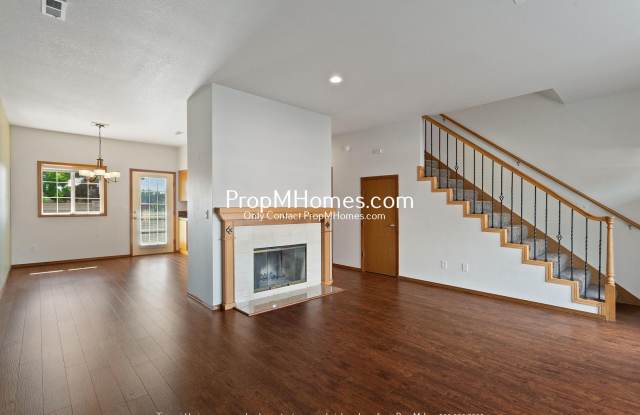 Spacious Townhome in Wilsonville - Two Primary Suites! photos photos Spacious Townhome in Wilsonville - Two Primary Suites! photos photos