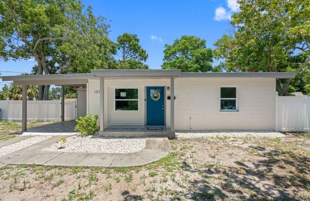 3/2 just renovated in Coquina Key photos photos