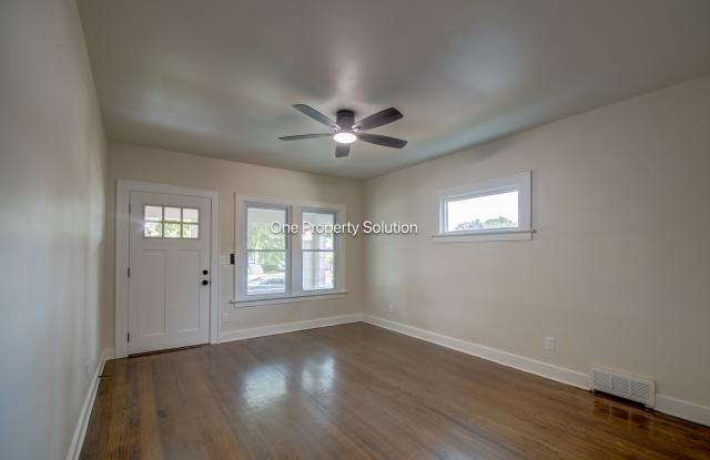 7215 Marshall Avenue - 1 photos photos