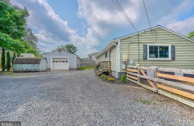 1813 POTOMAC Road Gallery 4