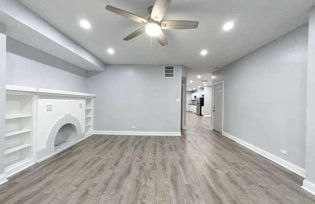 7724 S Essex Avenue Gallery 3