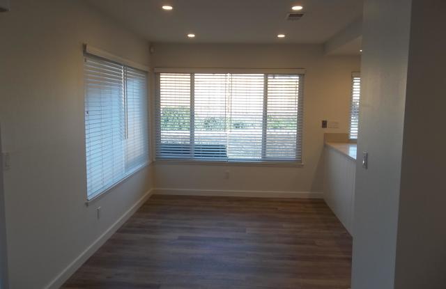 256 Ironwood Court Gallery 3