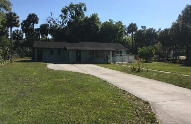 217 Debary Dr - 217 Debary Drive, DeBary, FL 32713