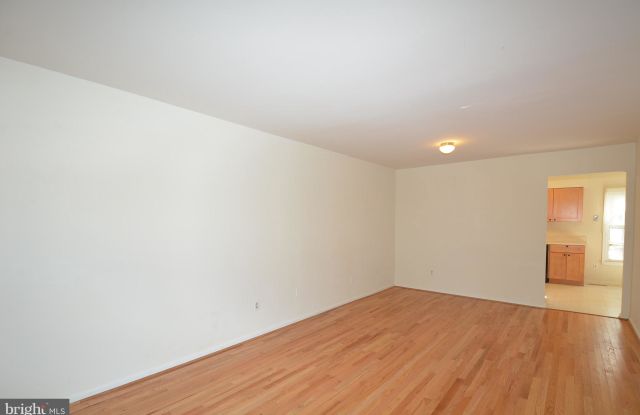 5529 CABAT LAKE COURT Gallery 2