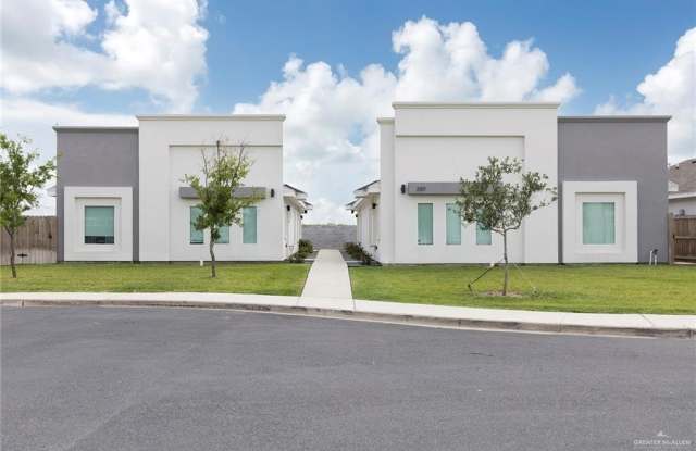 3301 Frio Avenue photos photos