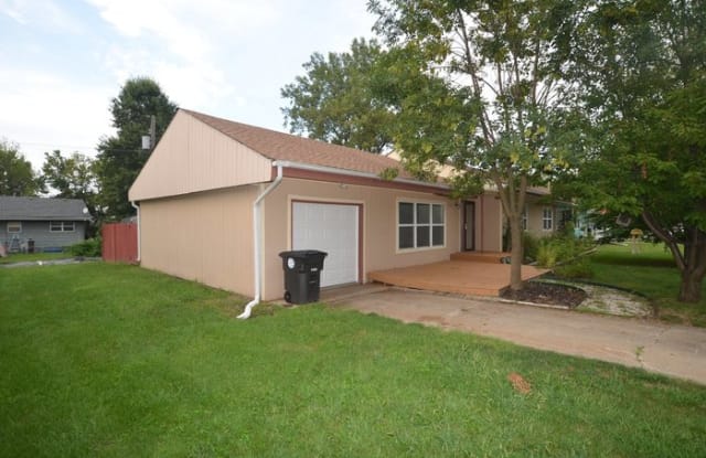 403 Shawn Drive - 403 Shawn Drive, Belton, MO 64012